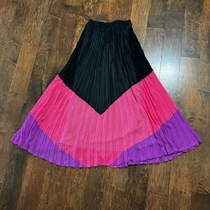 Allen B tri colored flow skirt with slip. T6